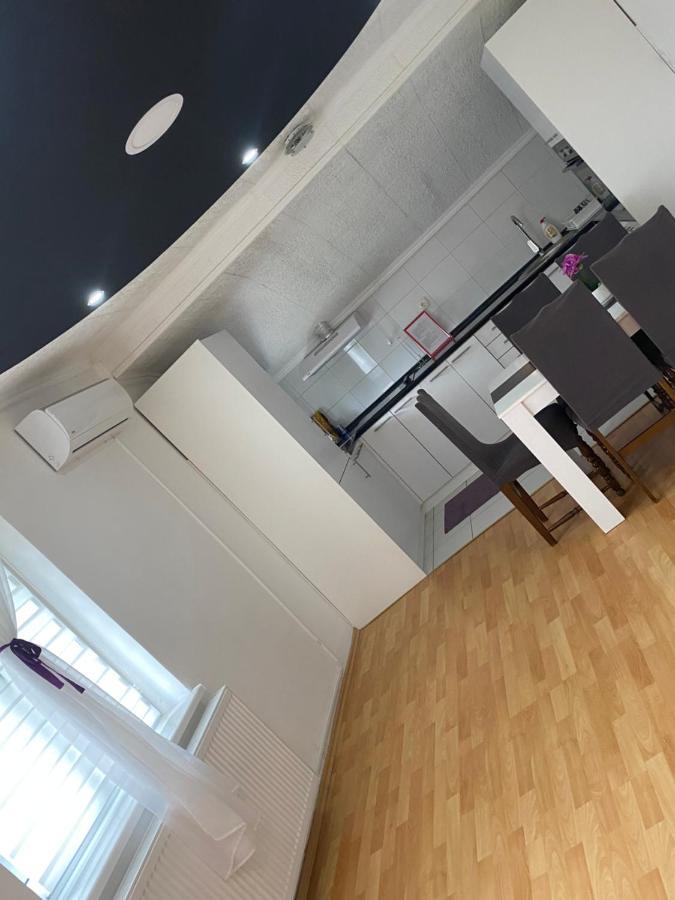 Apartmani Petra Novi Sad Eksteriør billede