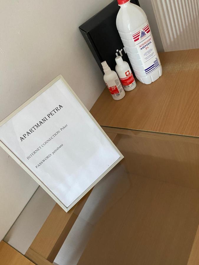 Apartmani Petra Novi Sad Eksteriør billede